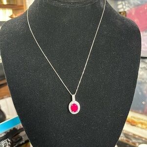 Pink crystal pendant necklace with silver chain NWT
